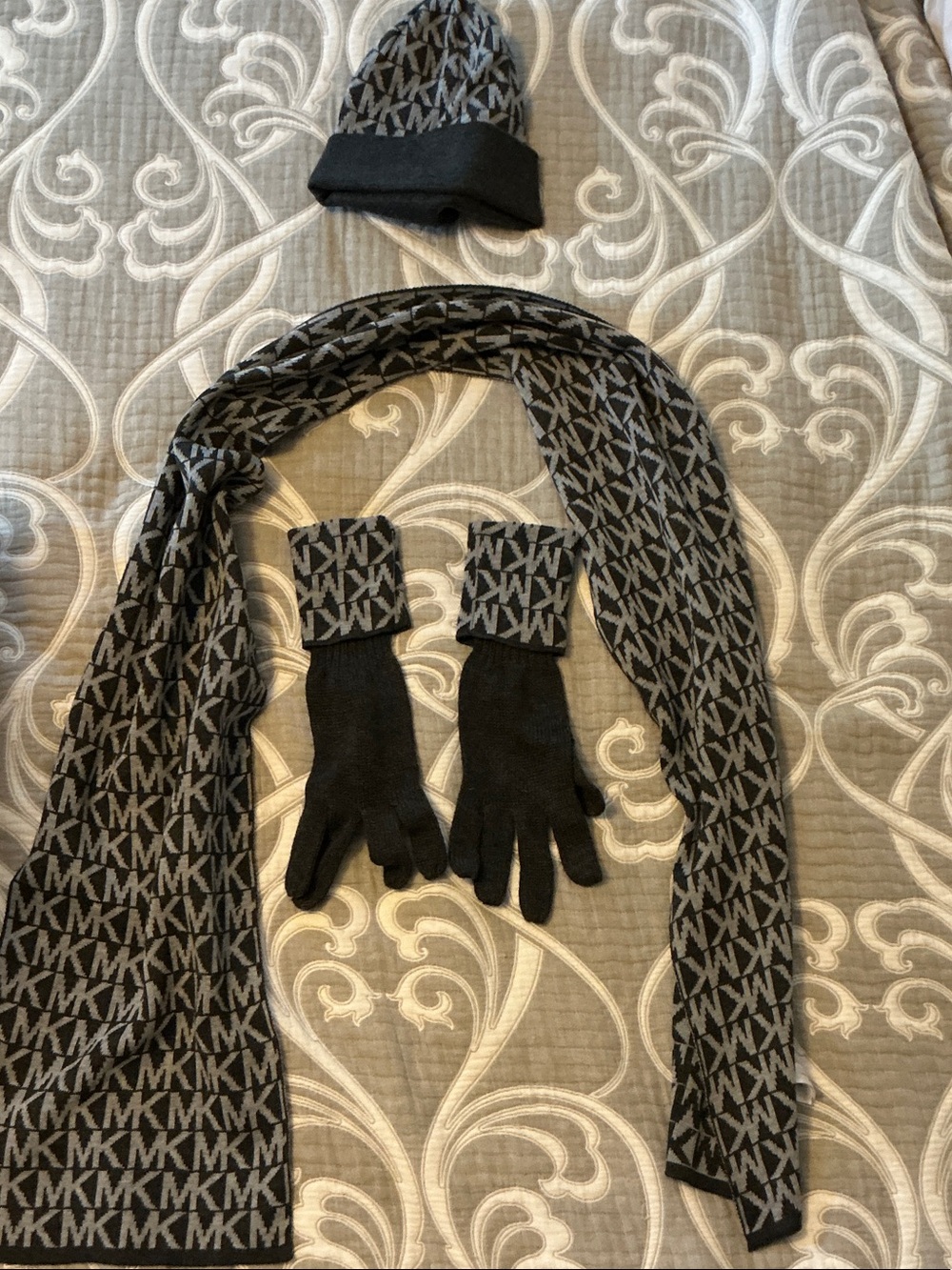 Michael Kors MK Monogram Scarf Beanie Gloves 3-Piece Set Black Gray